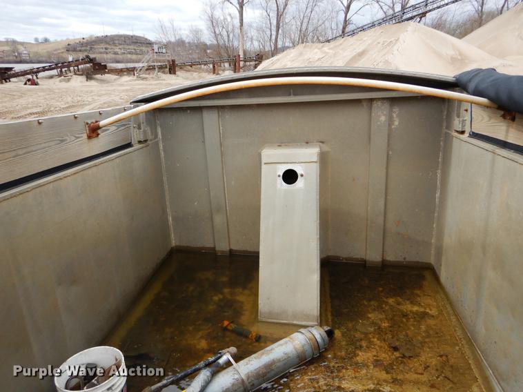 image for item DE6052 1993 Travis aluminum dump bed