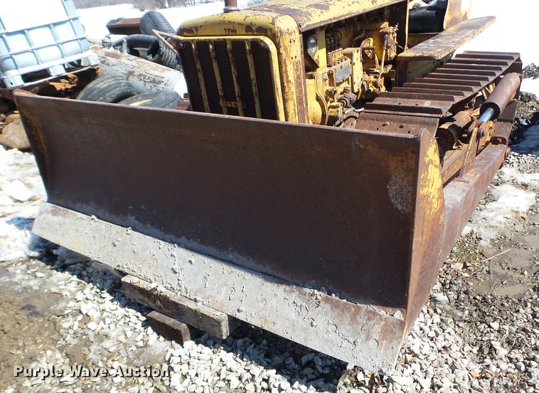 image for item DE7622 1947 Caterpillar D2 dozer
