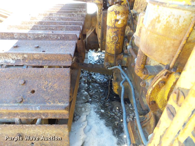 image for item DE7622 1947 Caterpillar D2 dozer