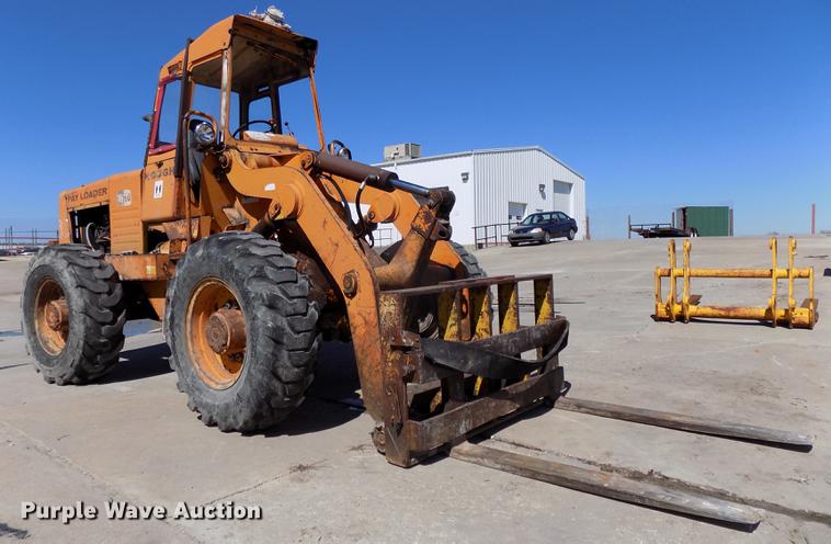 image for item DE7629 1971 Hough H60B wheel loader