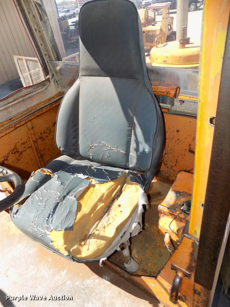 image for item DE7629 1971 Hough H60B wheel loader