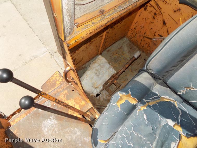 image for item DE7629 1971 Hough H60B wheel loader