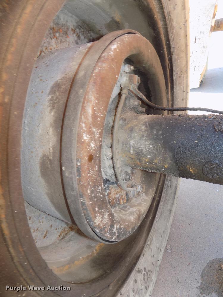 image for item DE7629 1971 Hough H60B wheel loader