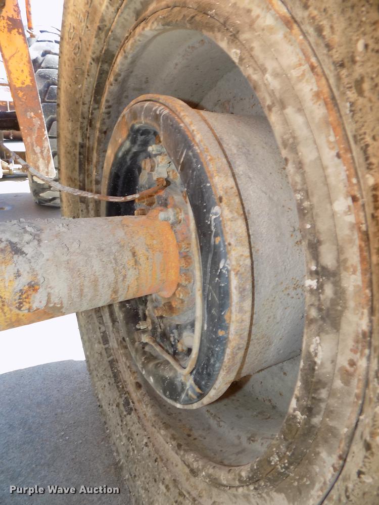 image for item DE7629 1971 Hough H60B wheel loader