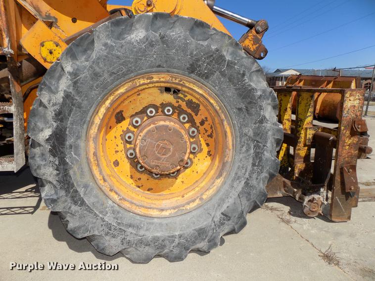 image for item DE7629 1971 Hough H60B wheel loader