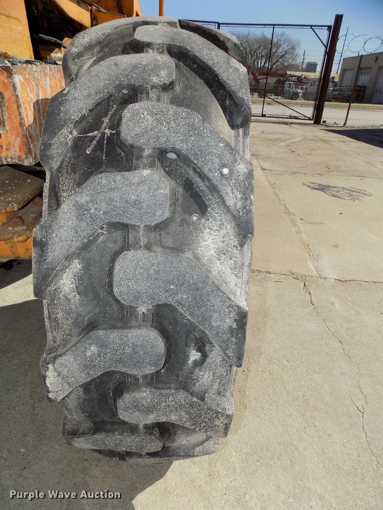 image for item DE7629 1971 Hough H60B wheel loader