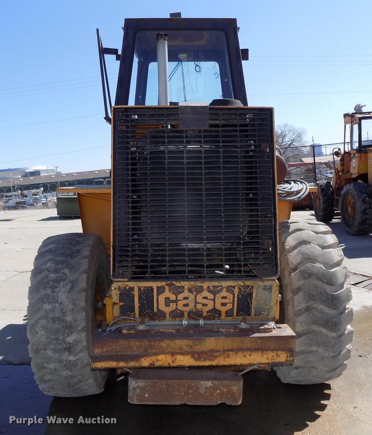 image for item DE7631 1976 Case W18 wheel loader