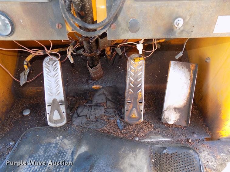 image for item DE7631 1976 Case W18 wheel loader