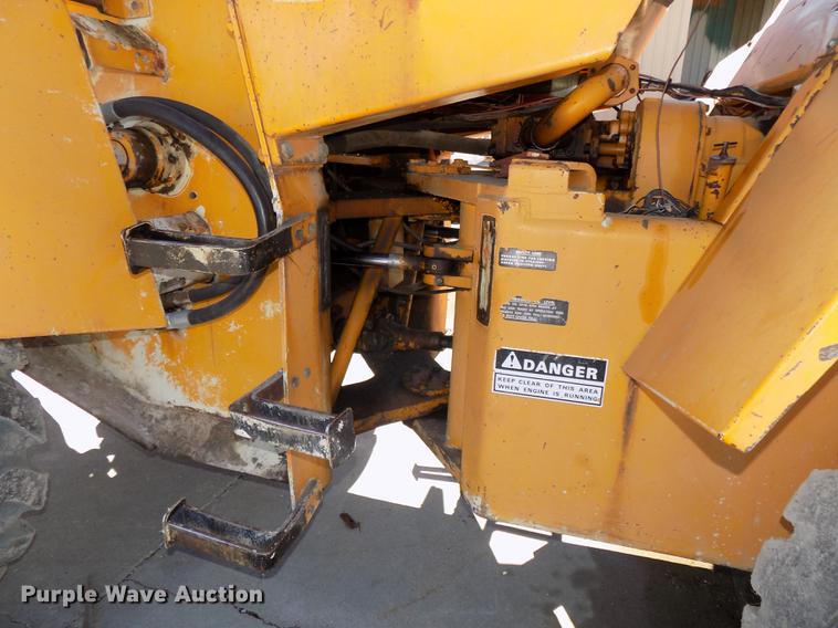 image for item DE7631 1976 Case W18 wheel loader