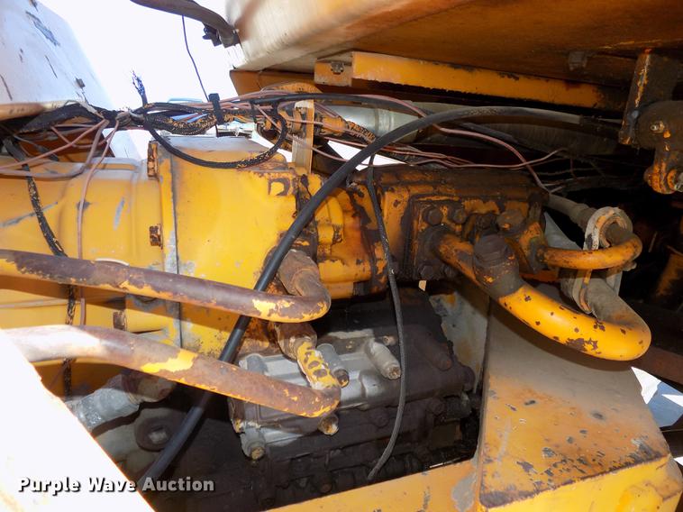 image for item DE7631 1976 Case W18 wheel loader