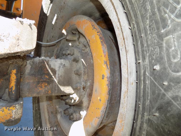 image for item DE7631 1976 Case W18 wheel loader