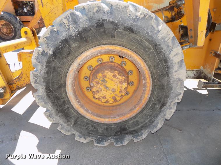 image for item DE7631 1976 Case W18 wheel loader