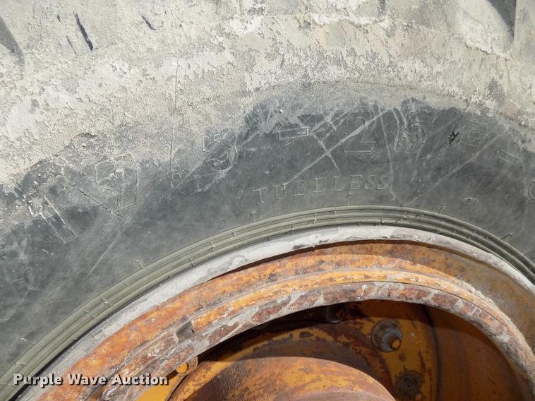 image for item DE7631 1976 Case W18 wheel loader