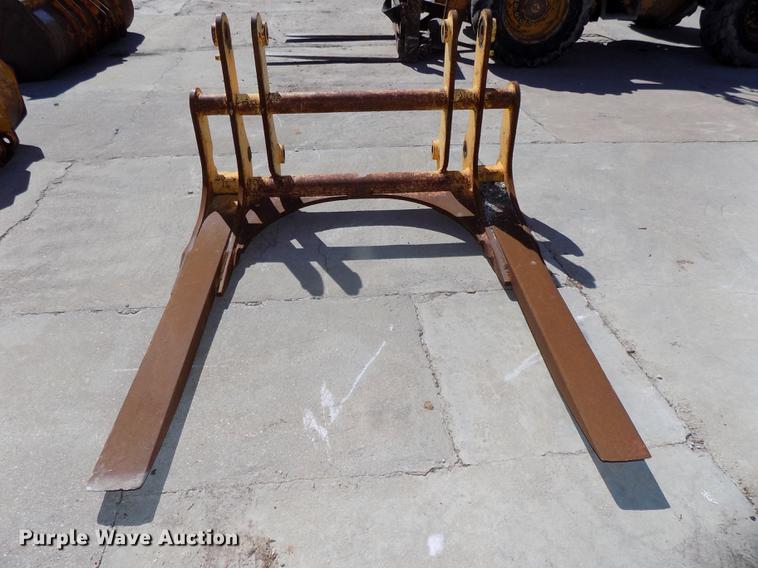 image for item DE7631 1976 Case W18 wheel loader