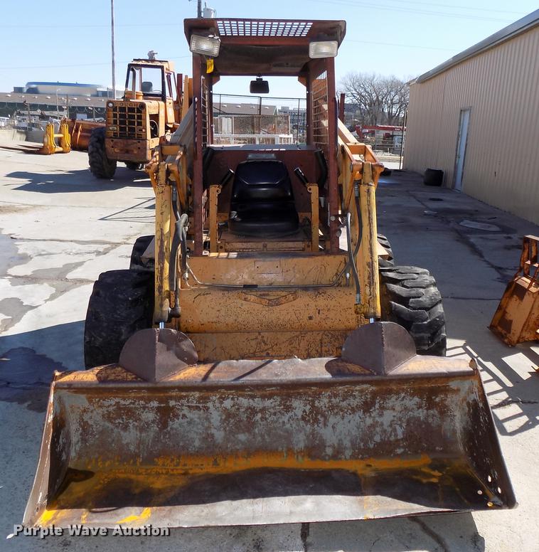 image for item DE7632 1993 Case 1845C skid steer