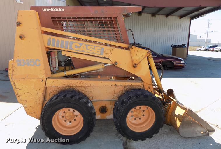 image for item DE7632 1993 Case 1845C skid steer