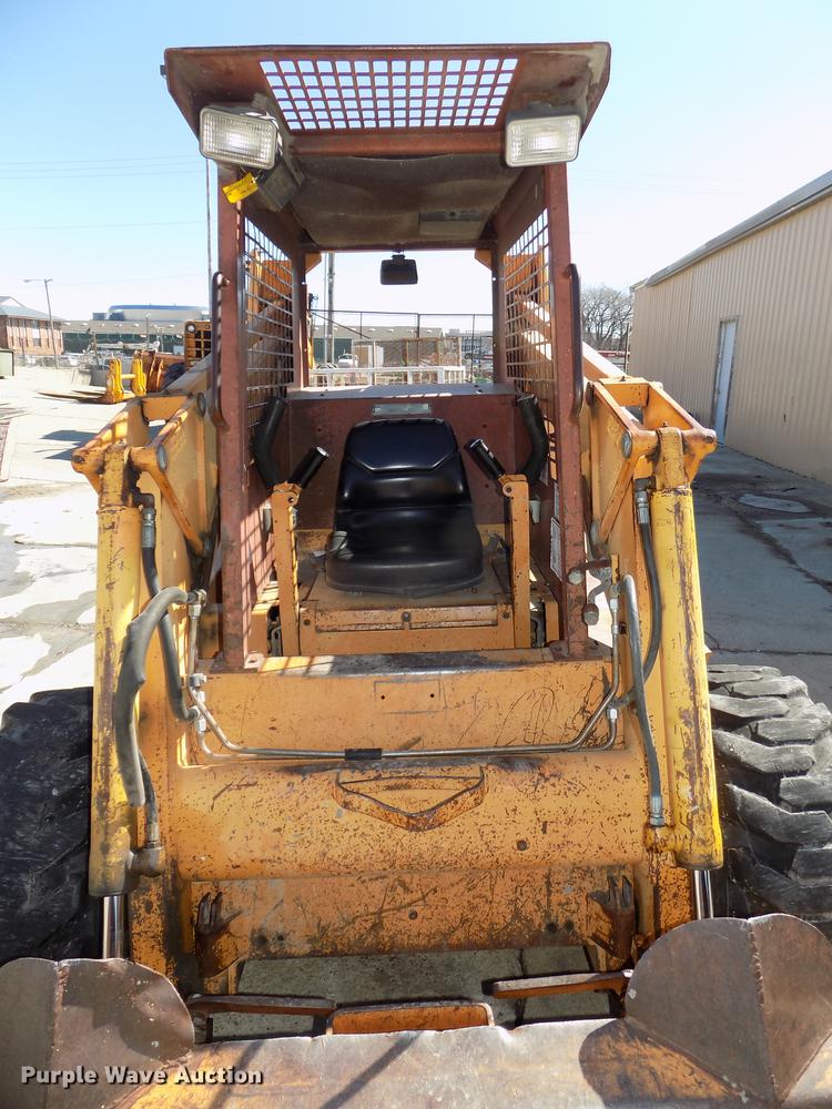 image for item DE7632 1993 Case 1845C skid steer