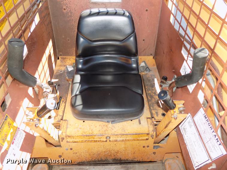 image for item DE7632 1993 Case 1845C skid steer