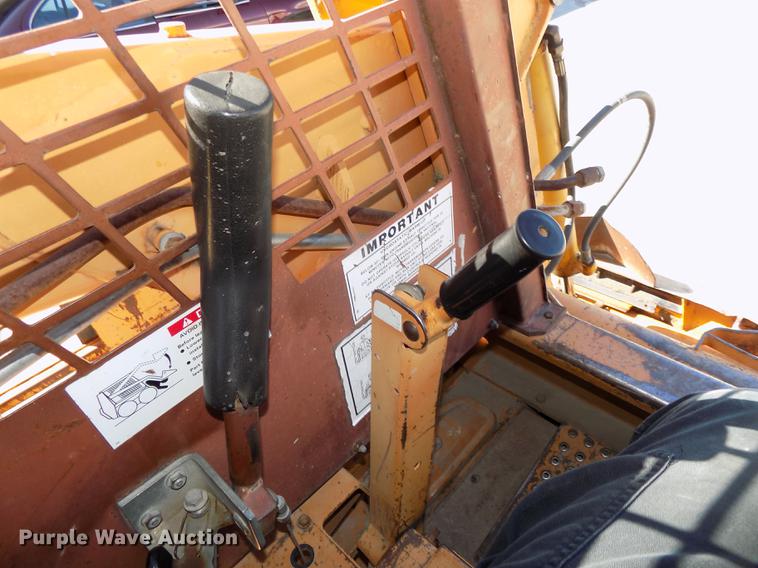 image for item DE7632 1993 Case 1845C skid steer
