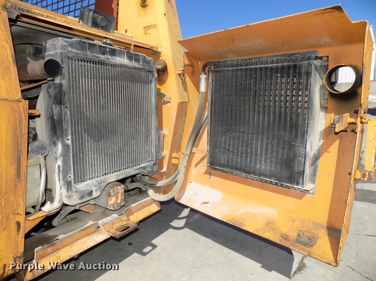 image for item DE7632 1993 Case 1845C skid steer