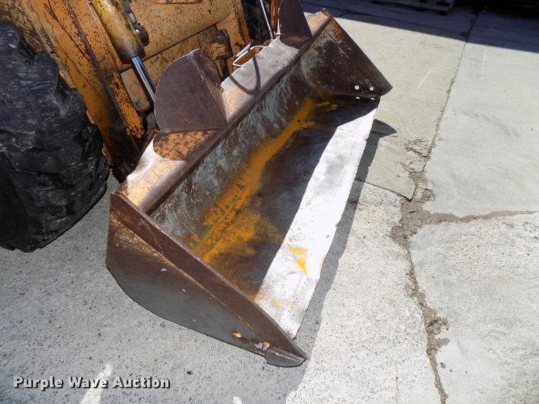 image for item DE7632 1993 Case 1845C skid steer