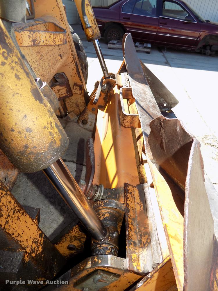 image for item DE7632 1993 Case 1845C skid steer