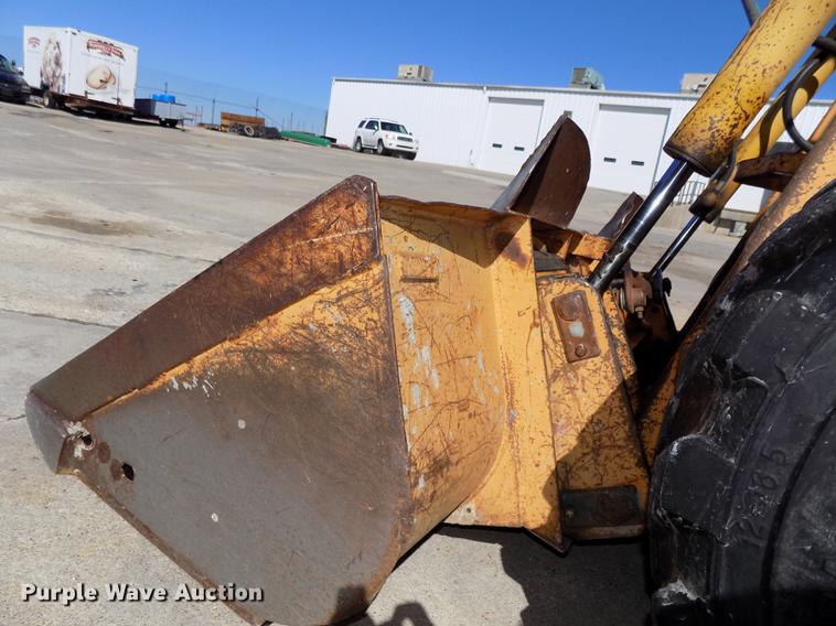 image for item DE7632 1993 Case 1845C skid steer