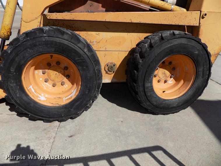 image for item DE7632 1993 Case 1845C skid steer