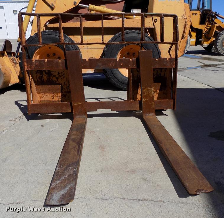 image for item DE7632 1993 Case 1845C skid steer