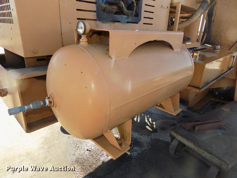 image for item DE7637 1993 RM Johnson E-Z Crusher