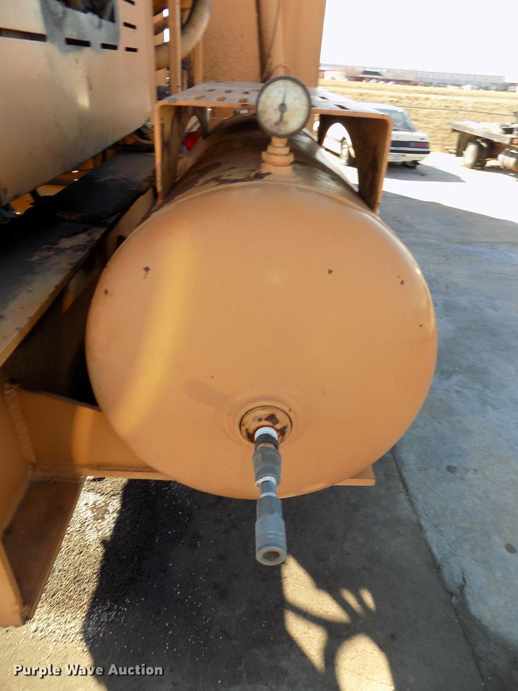 image for item DE7637 1993 RM Johnson E-Z Crusher