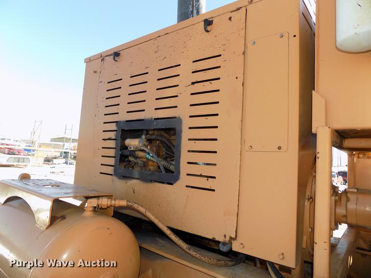 image for item DE7637 1993 RM Johnson E-Z Crusher