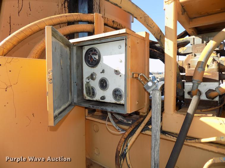 image for item DE7637 1993 RM Johnson E-Z Crusher