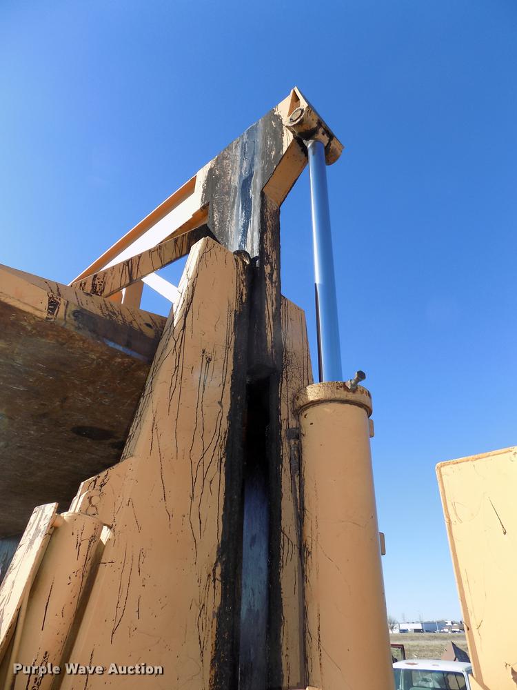 image for item DE7637 1993 RM Johnson E-Z Crusher