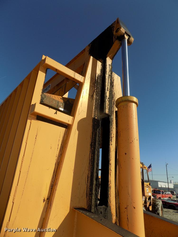 image for item DE7637 1993 RM Johnson E-Z Crusher