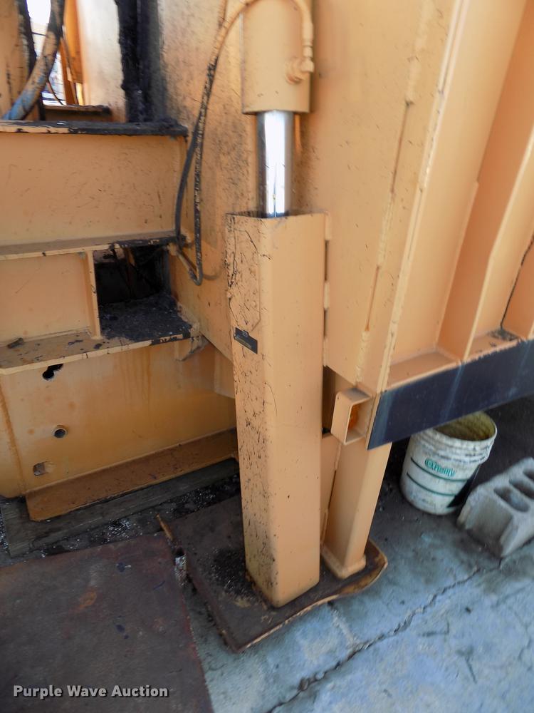 image for item DE7637 1993 RM Johnson E-Z Crusher