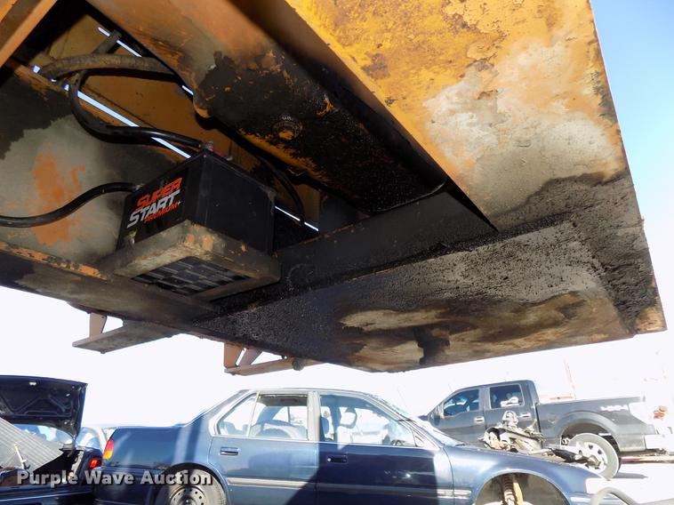 image for item DE7637 1993 RM Johnson E-Z Crusher