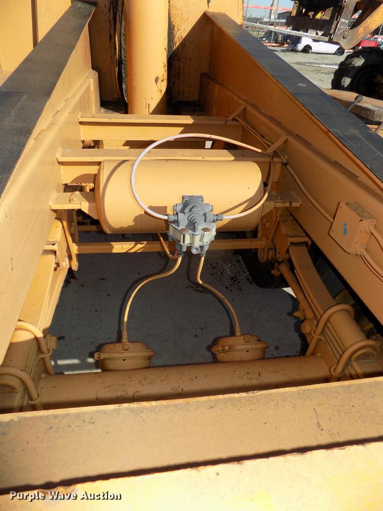 image for item DE7637 1993 RM Johnson E-Z Crusher