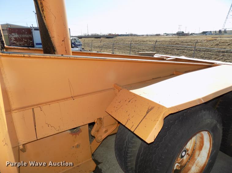 image for item DE7637 1993 RM Johnson E-Z Crusher