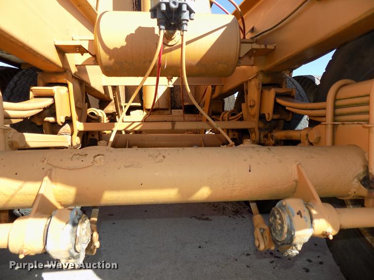 image for item DE7637 1993 RM Johnson E-Z Crusher