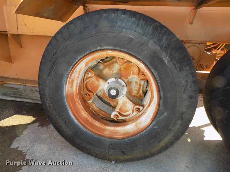 image for item DE7637 1993 RM Johnson E-Z Crusher