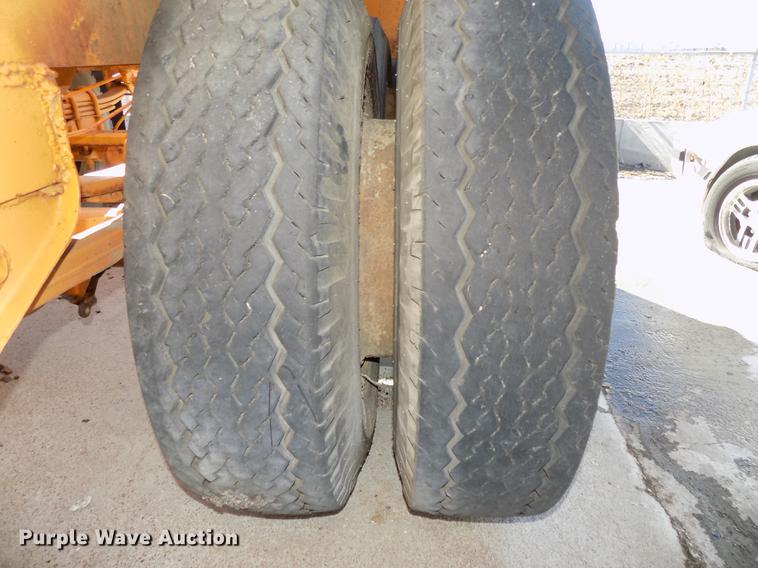 image for item DE7637 1993 RM Johnson E-Z Crusher