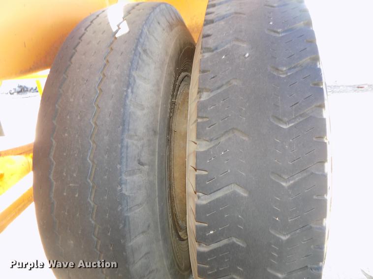 image for item DE7637 1993 RM Johnson E-Z Crusher