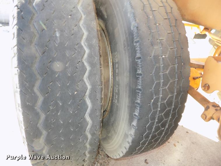 image for item DE7637 1993 RM Johnson E-Z Crusher