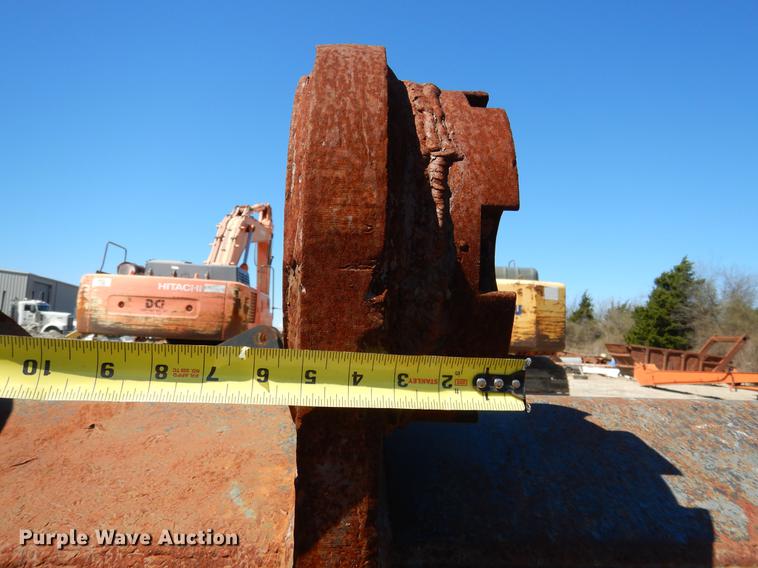 image for item DE8538 Esco excavator bucket