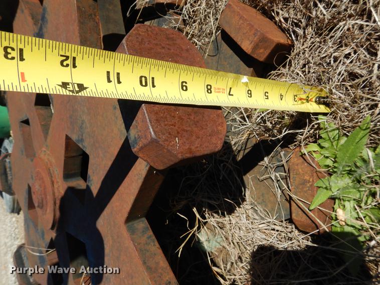 image for item DE8540 American Compaction DC-12B excavator wheel