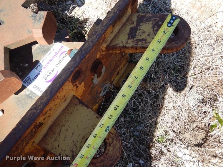 image for item DE8540 American Compaction DC-12B excavator wheel