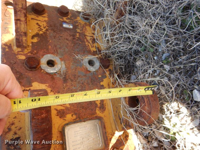 image for item DE8540 American Compaction DC-12B excavator wheel