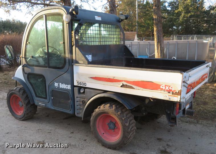image for item DE8840 2004 Bobcat Toolcat 5600 utility work machine