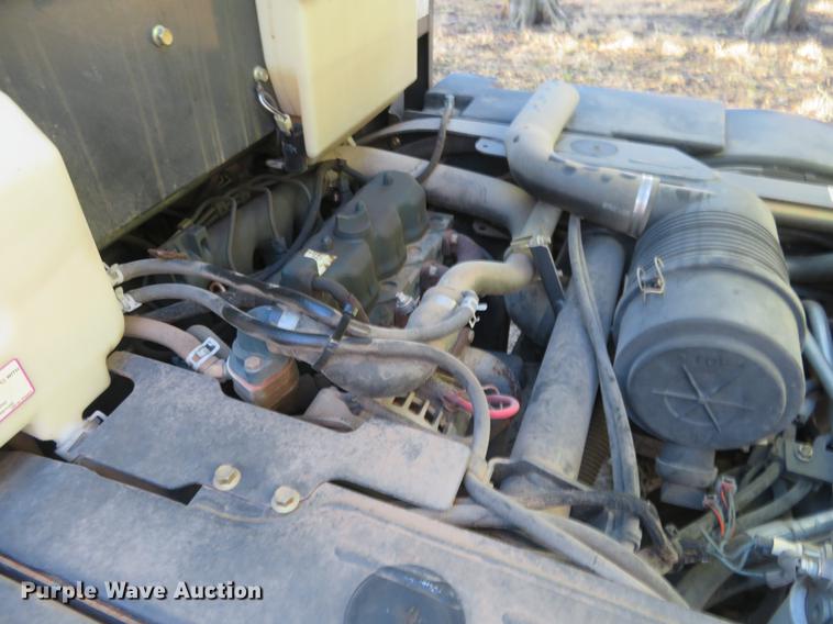 image for item DE8840 2004 Bobcat Toolcat 5600 utility work machine